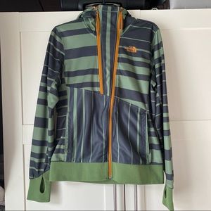 The North Face Thatch Hoodie, women’s medium, *rare*
